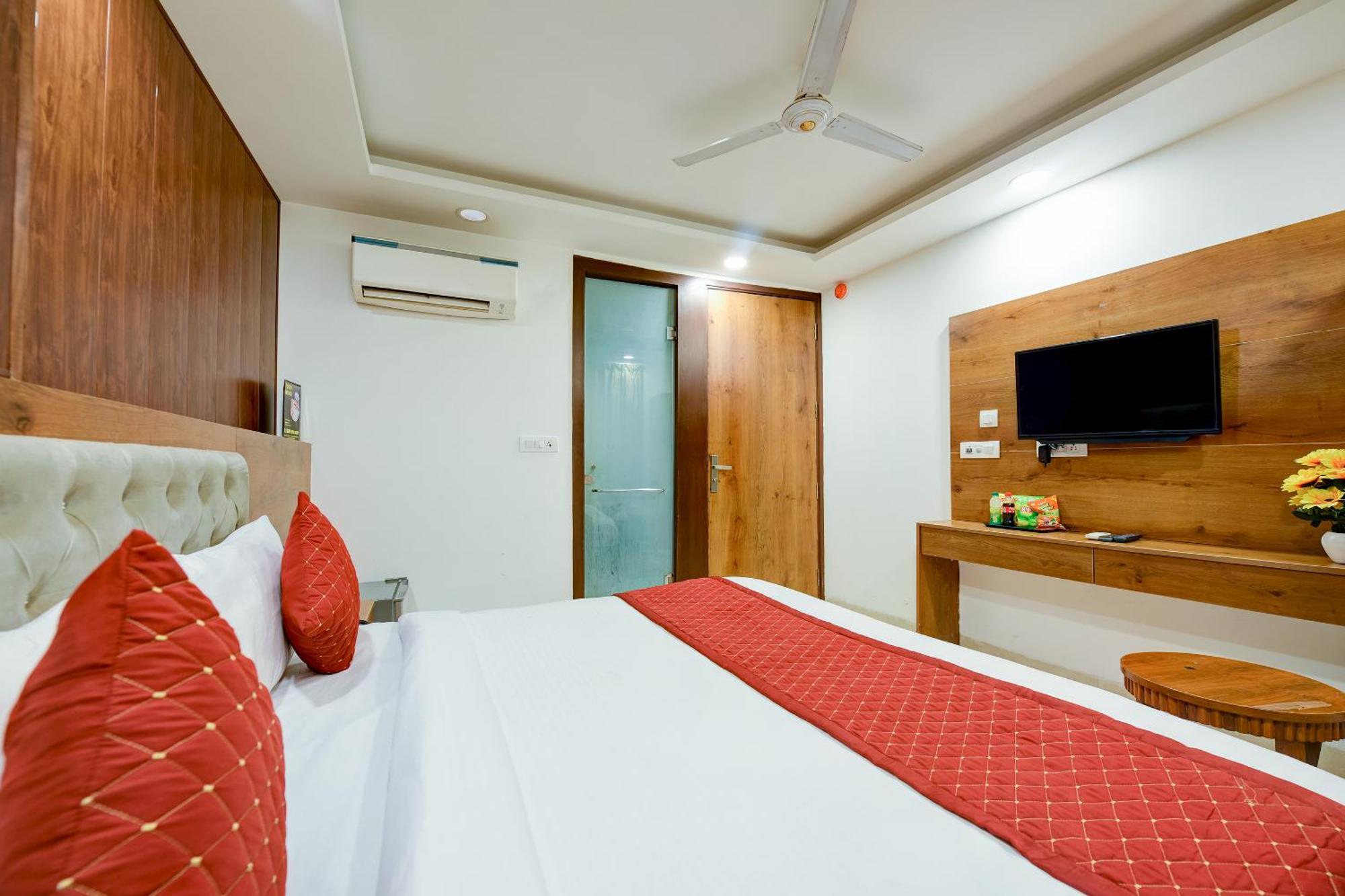 Glory Inn Near Delhi International Airport Új-Delhi Kültér fotó
