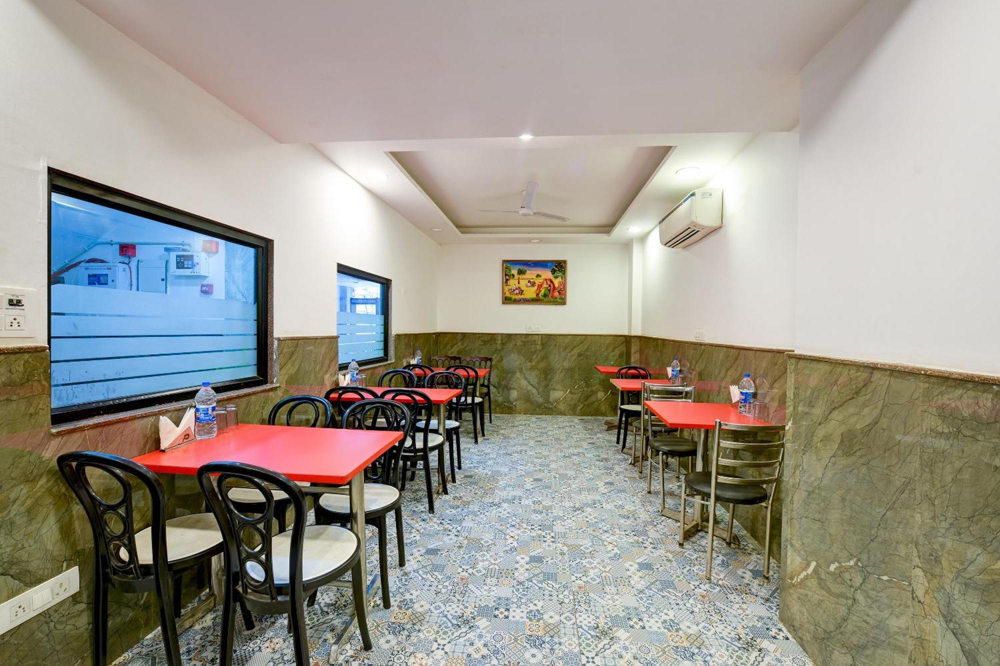Glory Inn Near Delhi International Airport Új-Delhi Kültér fotó