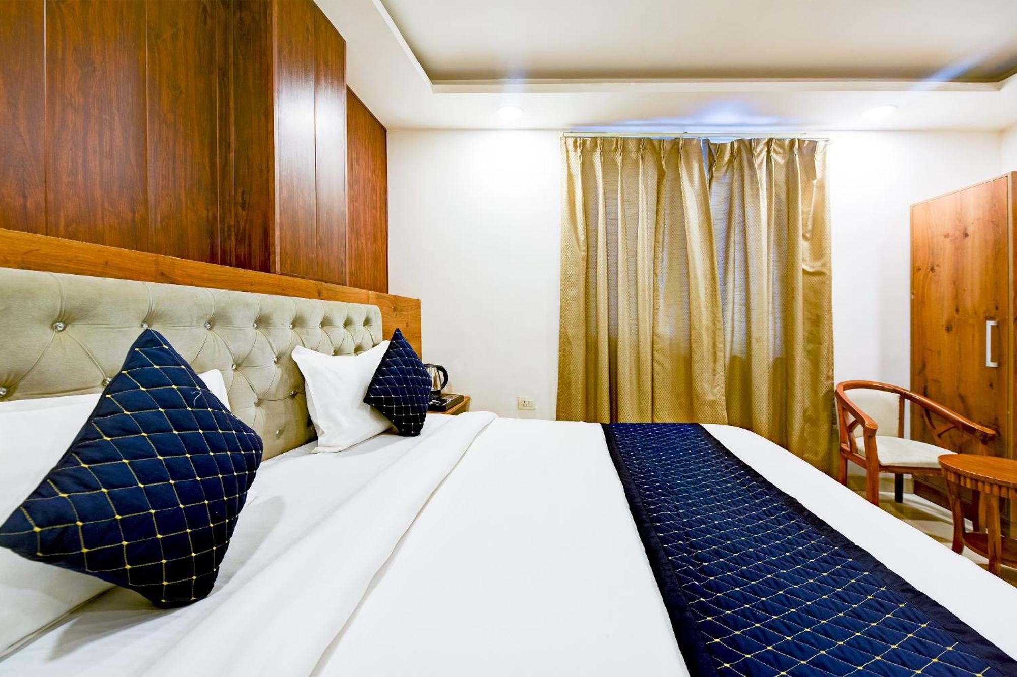 Glory Inn Near Delhi International Airport Új-Delhi Kültér fotó